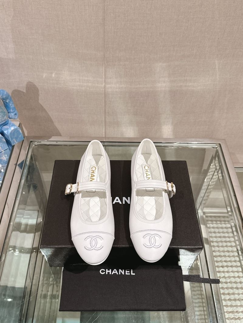 Chanel Low Shoes